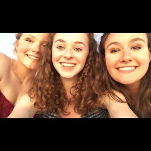 Meet your Posher, Stephanie